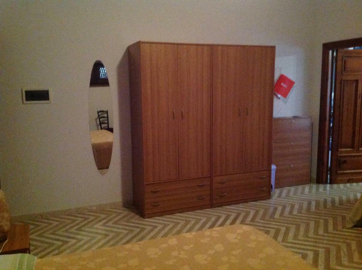 Bed & Breakfast Da Charlie LʼAquila Kültér fotó